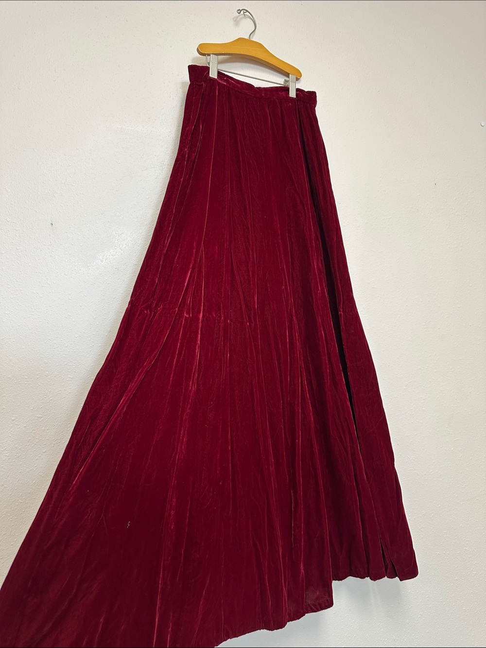 Women's Velvet Maxi Skirt in burgundy red costume cosplay